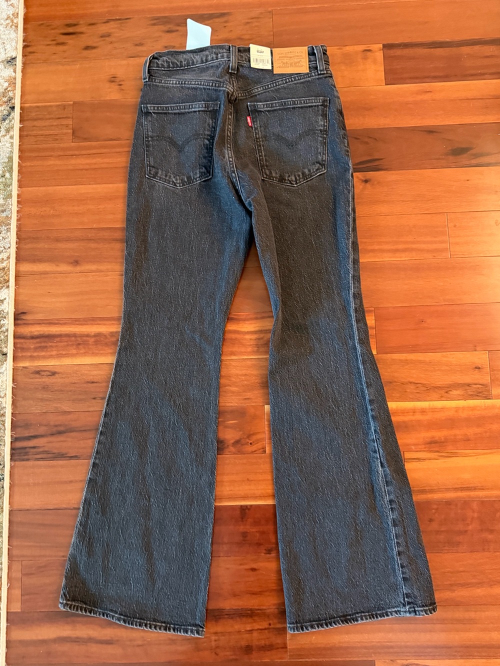 Levis jeans - Picture 2 of 4